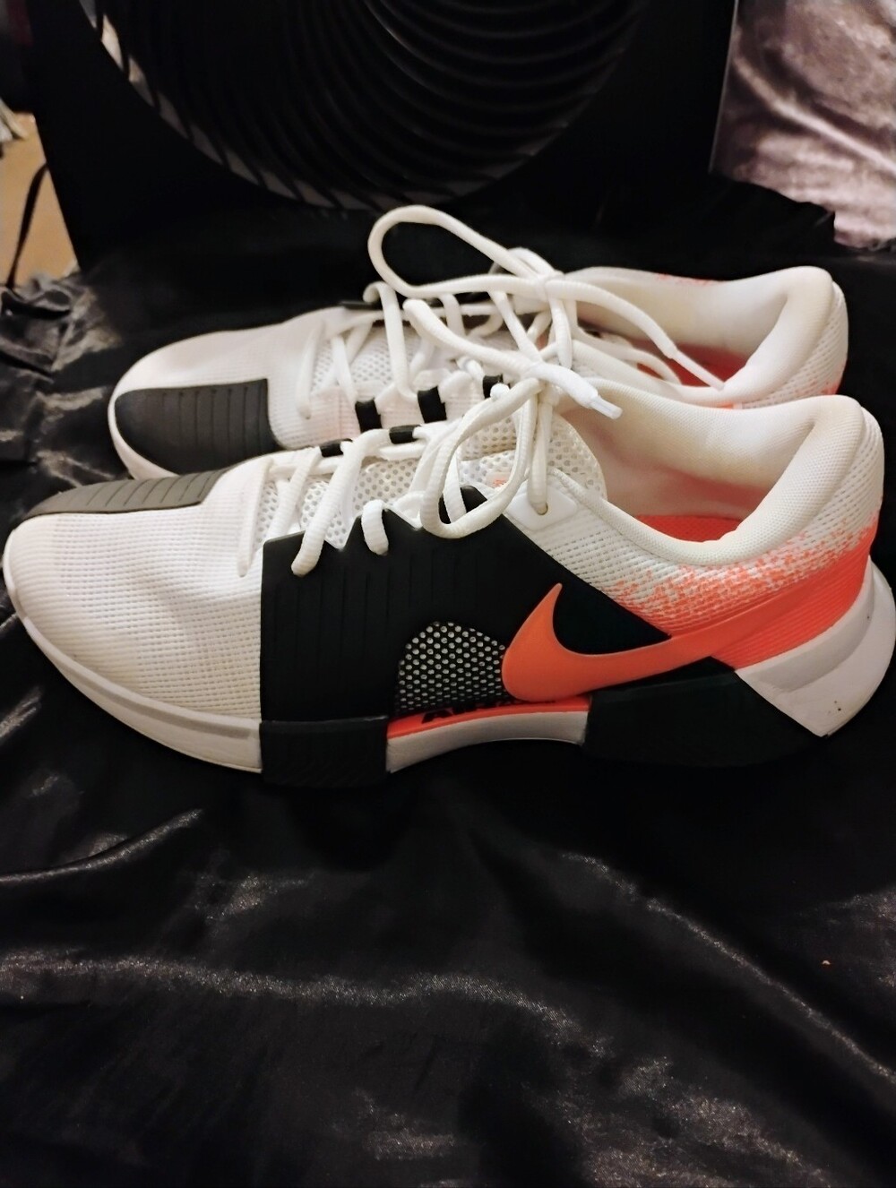 Men's White Bright Orange And Black Nike Air Zoom Sneakers Size 9